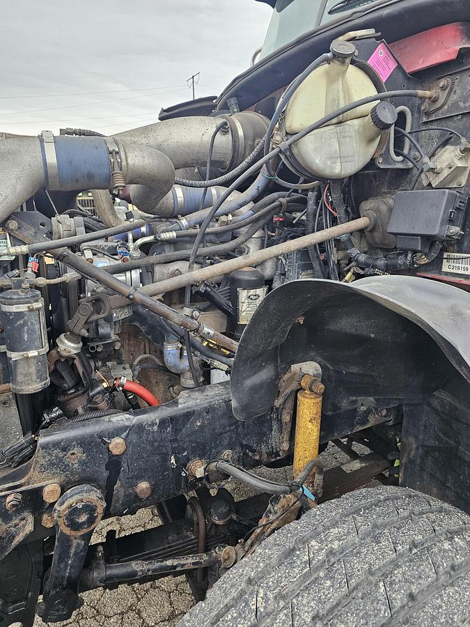 Used 2005 mack granite