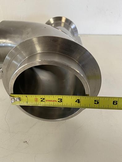 Used Stainless Steel 4-way Elbow w/ 4" & 1 1/2" Sanitary Fitting to 3" & 4 1/2" OD