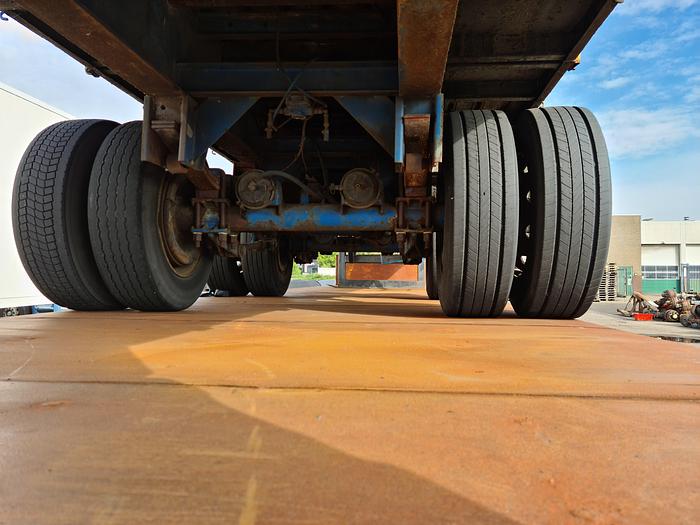 Used 1979 2 AXLE FLATBED TRAILER STEEL SUSPENSION STEEL FLOOR GROENEWEGEN