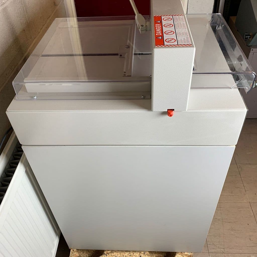 Used Pre-owned EBA 435E / IDEAL 4215 Guillotine & Cabinet