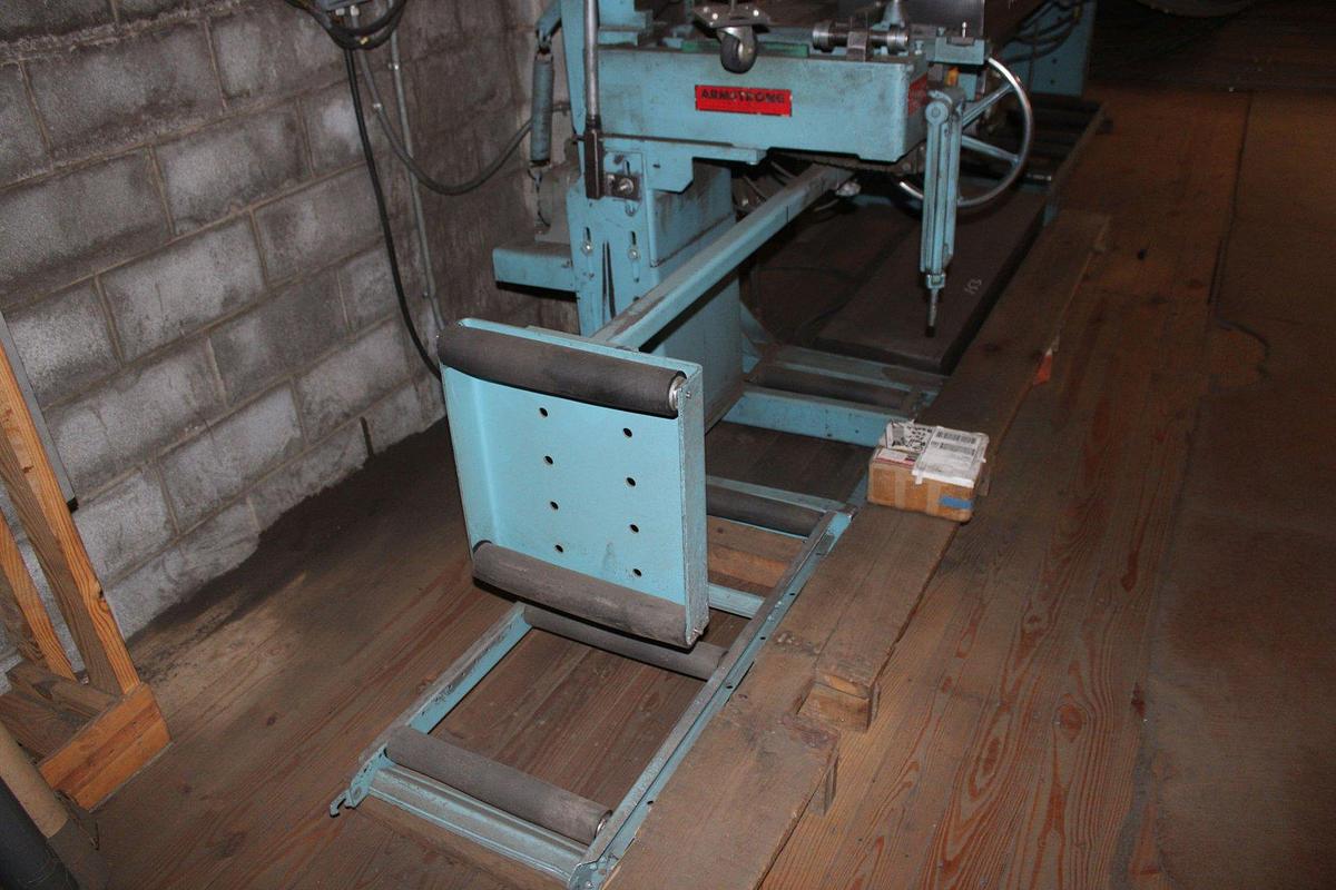 Used ARMSTRONG #81 Bandsaw Bench with Stretcher