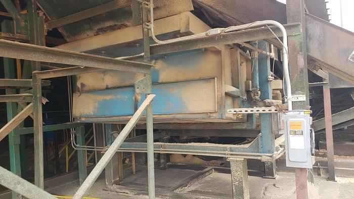 Used BM&M 8 x 12 Chip Screen