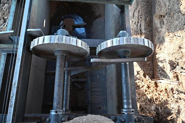 Used HMC Slant Track Rosserhead Debarker