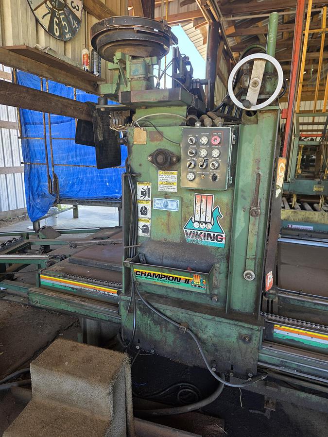 Used VIKING Champion II Pallet Assembly Machine