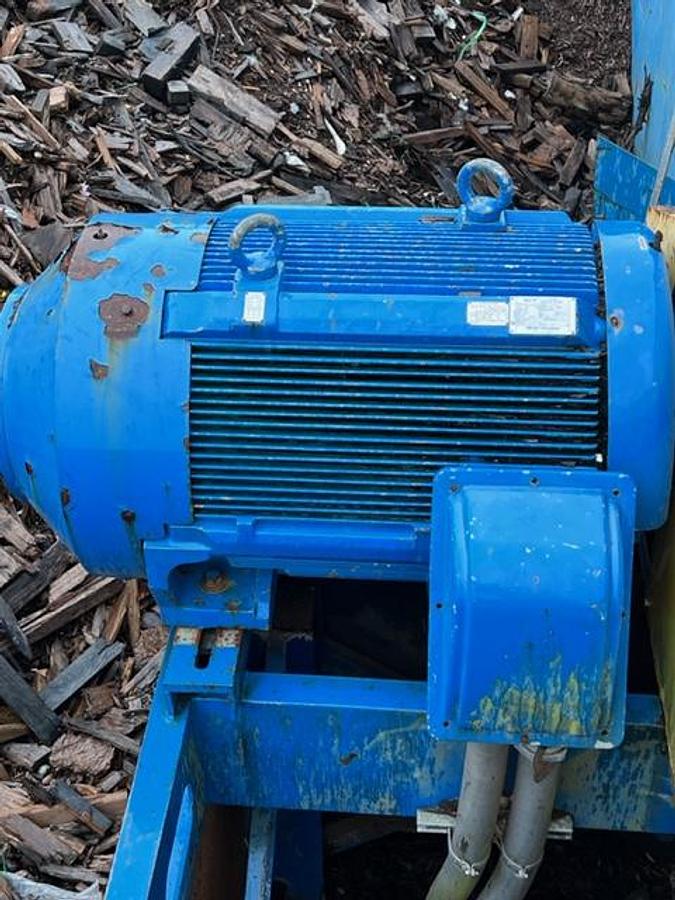 Used WEST SALEM Stationary Pallet Grinding System