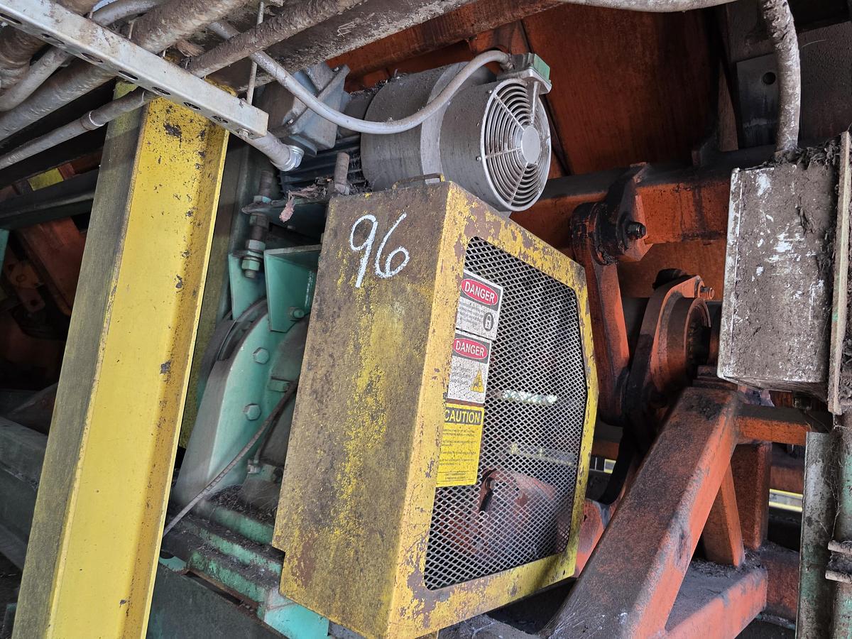 Used 2018 COMACT Wave Feeder 20' capacity