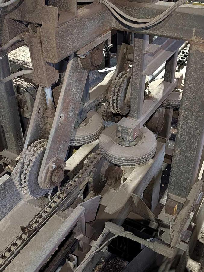 Used Ligna Scragg Mill