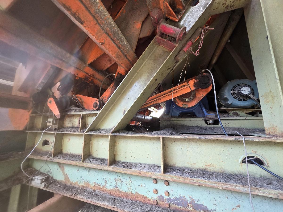 Used Linden Step Feeder - 20' capacity