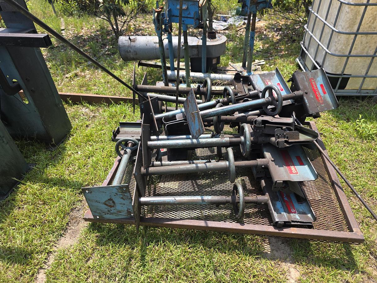 Used ARMSTRONG #4 RH Bandsaw Sharpener