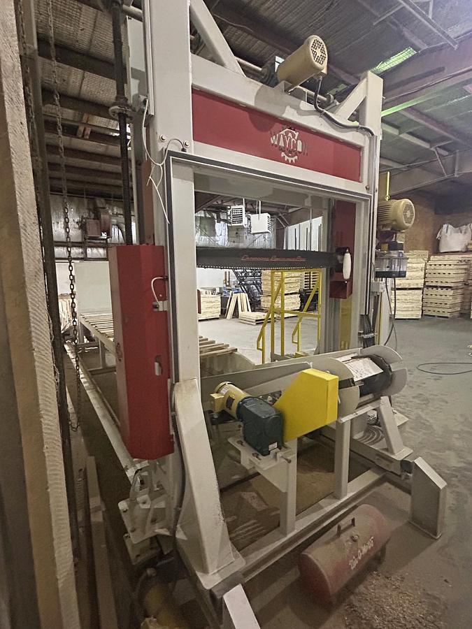 Used 2018, Akhurst Machinery Limited, it is a " New Waycon vertical travelling package saw
