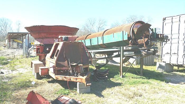 Used MORBARK 950 Tub Grinder