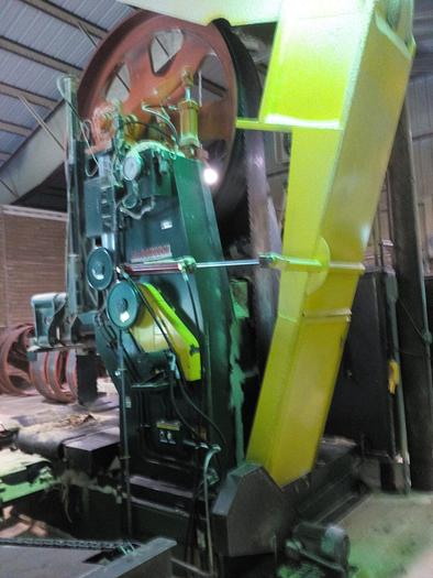 Used McDONOUGH 7′ right hand band headrig.