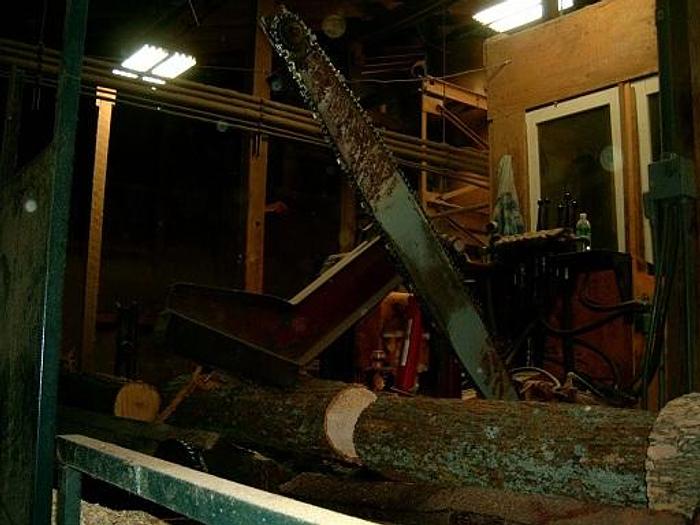 Used LM Log Merchandiser