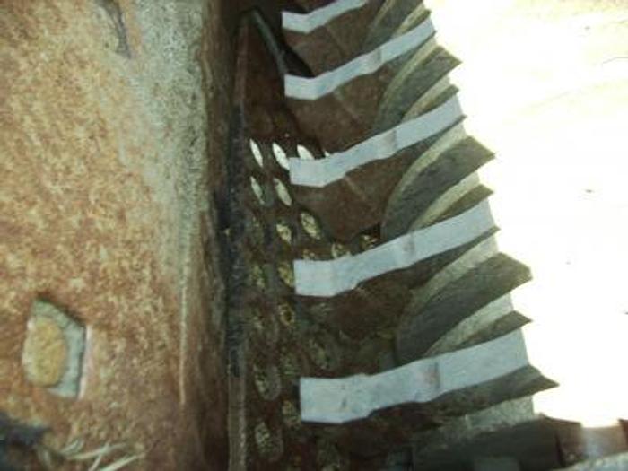 Used AMERICAN Wood & Bark Hog