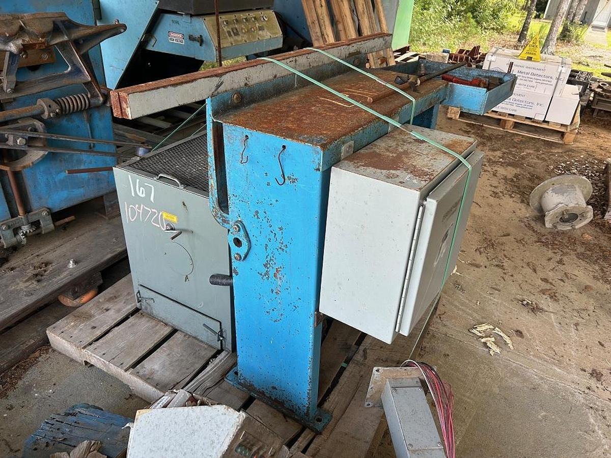 Used ARMSTRONG #4 RH Bandsaw Sharpener
