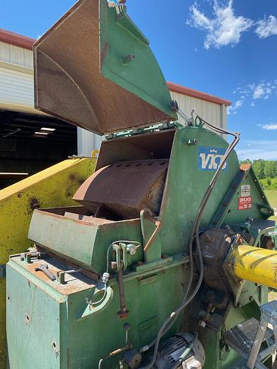 Used BRUKS 1212CS Drum Chipper