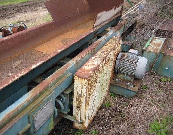 Used Action 34′ x 18″ balanced vibrating conveyor