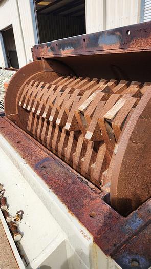 Used Schutte Pallet Hog.... pending sale