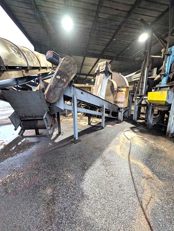 Used 66" 8 knife BD Fulghum Chipper