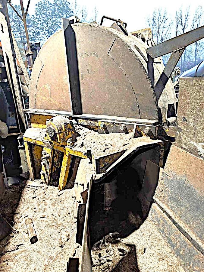 Used 66" 8 knife BD Fulghum Chipper