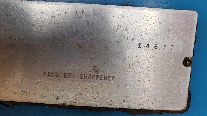 Used ARMSTRONG #4 RH Bandsaw Sharpener
