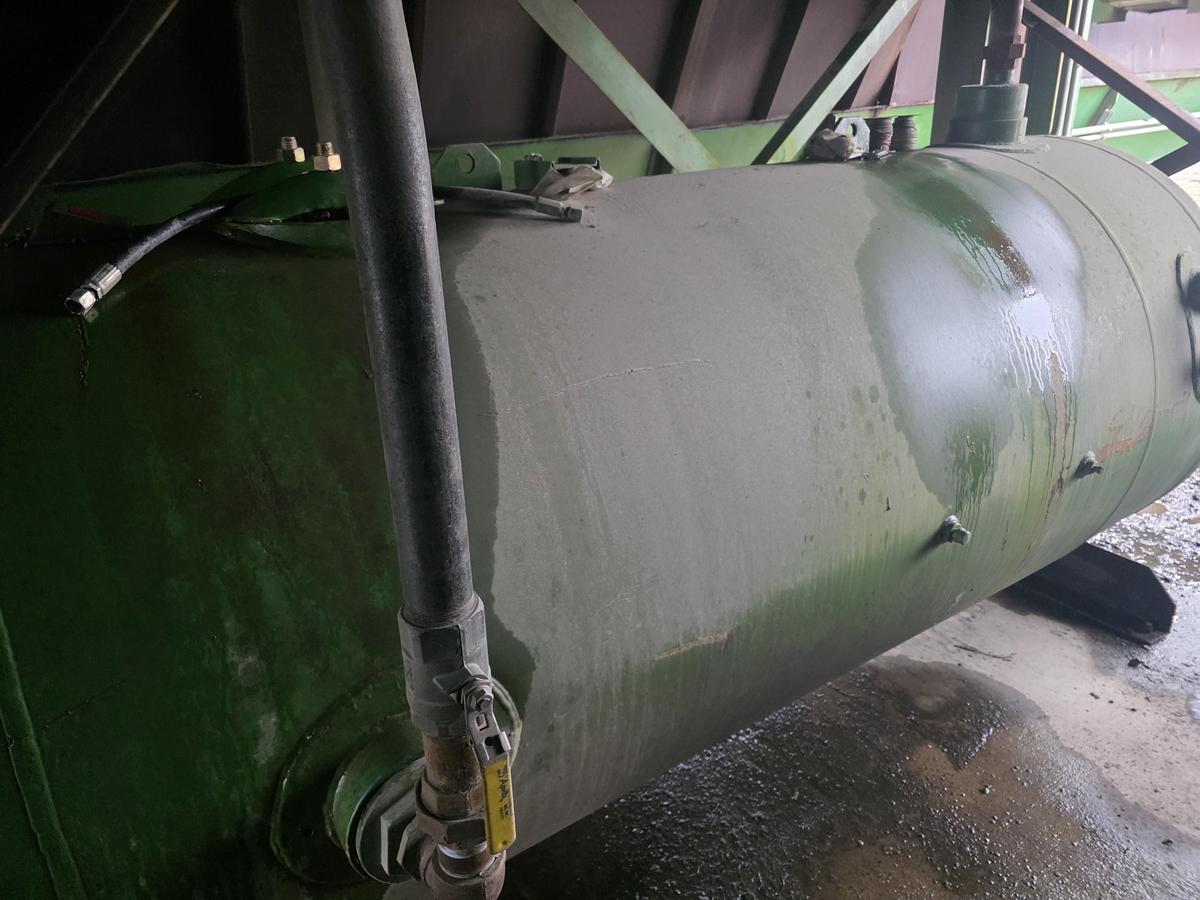 Used Reserve Air Tank - 880 gallon