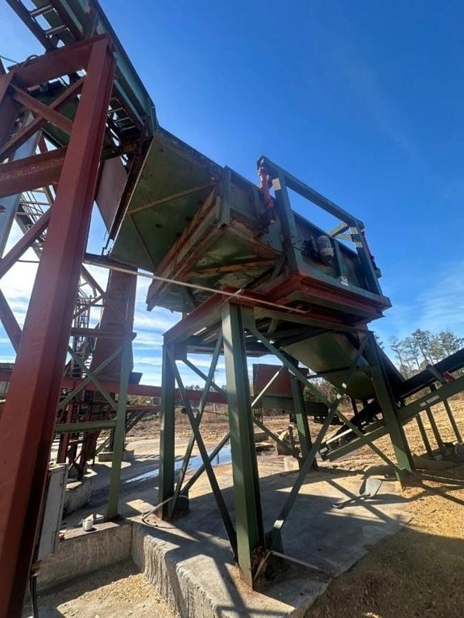 Used BM&M 10 x 14 Chip Screen