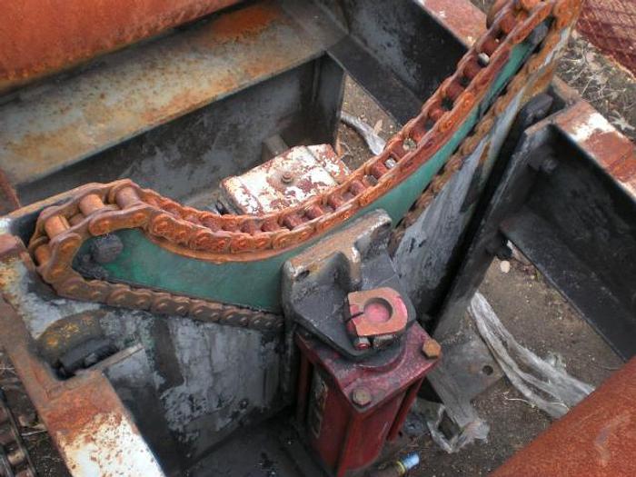 Used LIGNA Roll Case 17′ long x 31" Wide