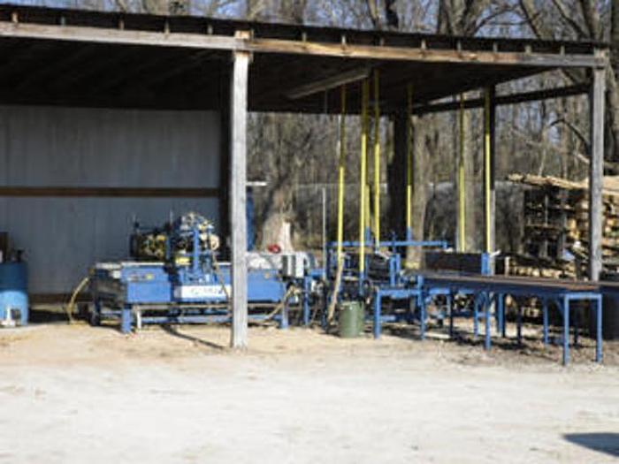 Used Pallet Chief III with Stacker