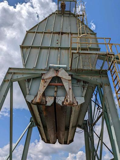 Used 30 Unit Peerless Bin