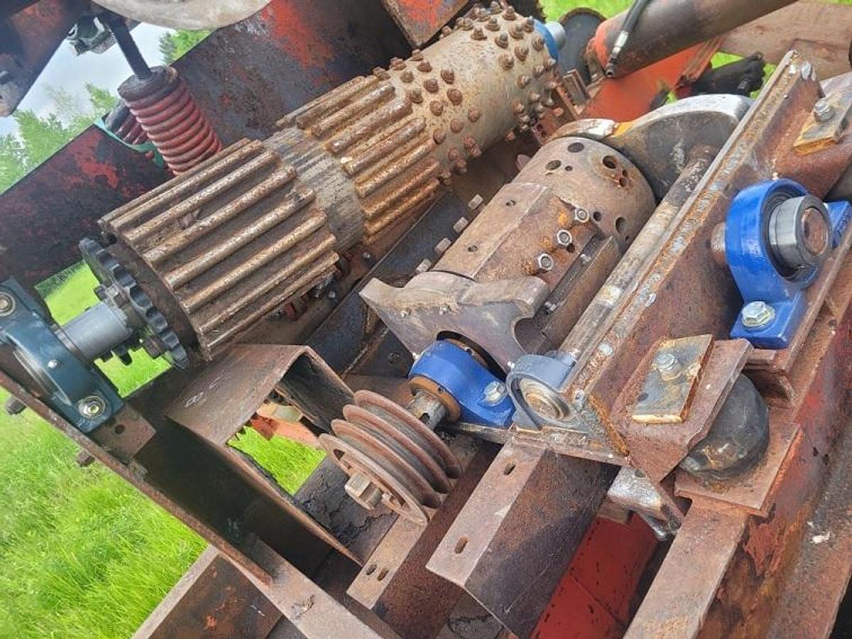 Used Morbark C-24 Post and Pole Peeler