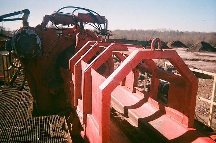 Used Log Merchandiser System