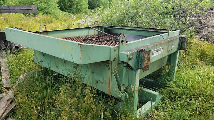 Used PRECISION 6 x 6 Chip Screen