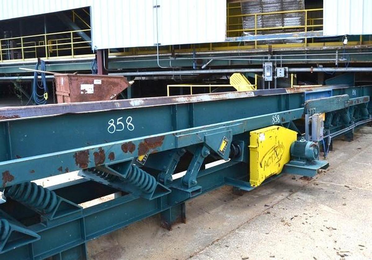 Used ACTION 45' x 30" Balanced Vibrating Conveyor