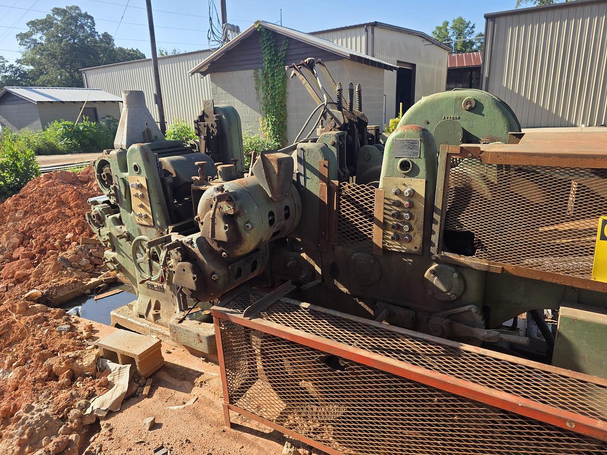 Used YATES AMERICAN A20-12 Planer Matcher