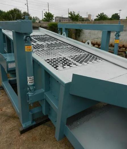 Used BM&M 5′ x 10′ Screen