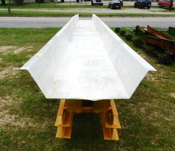 Used FULGHUM 24′ Vibrating Conveyor