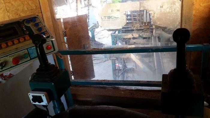 Used WOODMIZER LT300 Sawmill