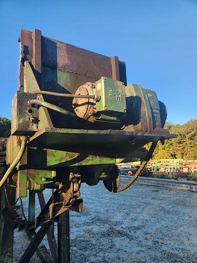 Used 30' Endwise Log Trough with kicker