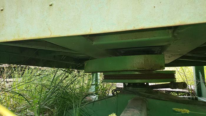 Used PRECISION 6 x 6 Chip Screen