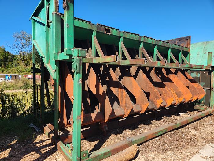 Used 2018 Comact Wave Feeder