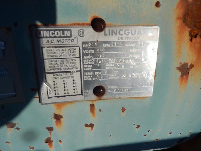 Used FULGHUM Wood & Bark Hog