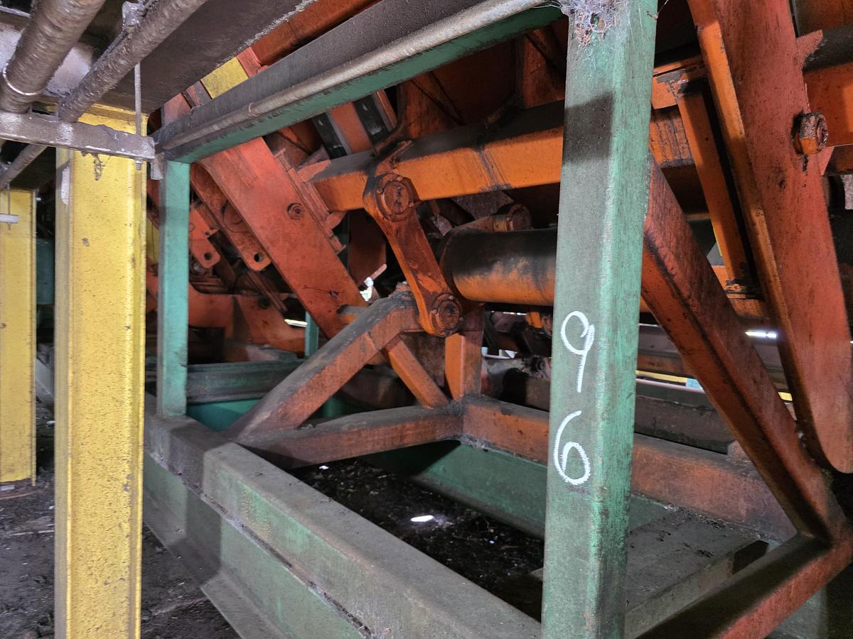 Used 2018 COMACT Wave Feeder 20' capacity