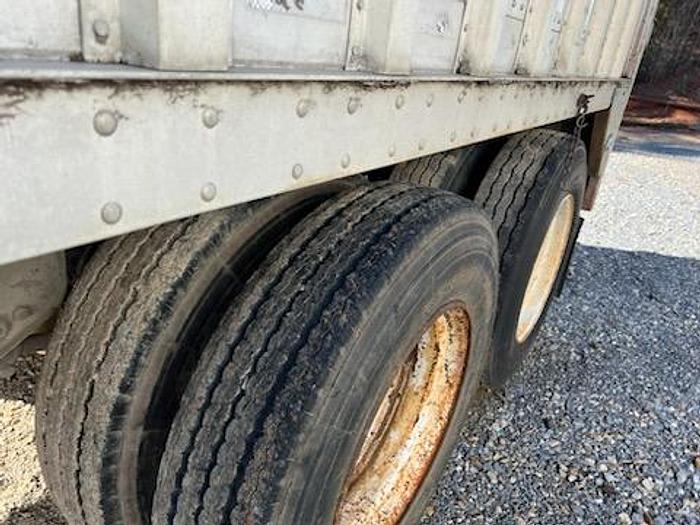 Used 1990 Trail Mobile Walking Floor Trailer 48 FT 