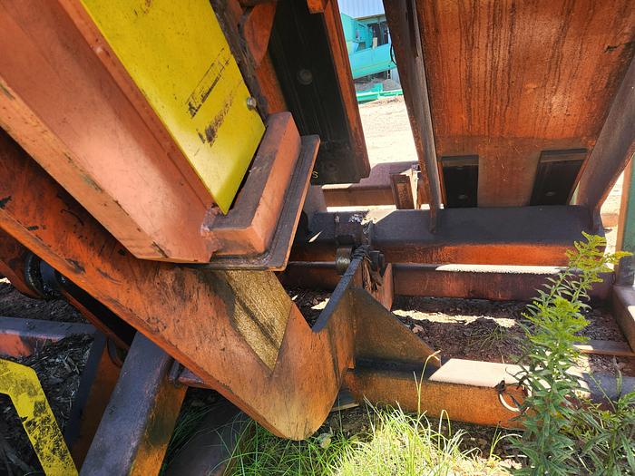 Used 2018 Comact Wave Feeder