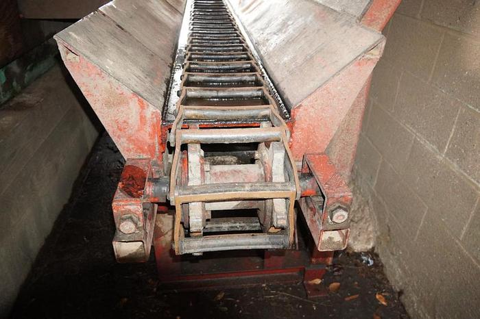 Used MELLOTT 32' Log Trough