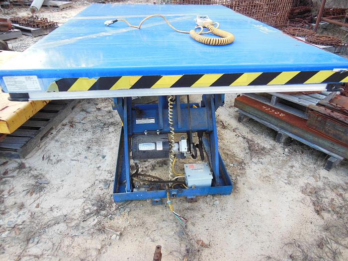 Used 4′ X 6′ 3000 LB CAP… LIFT TABLE