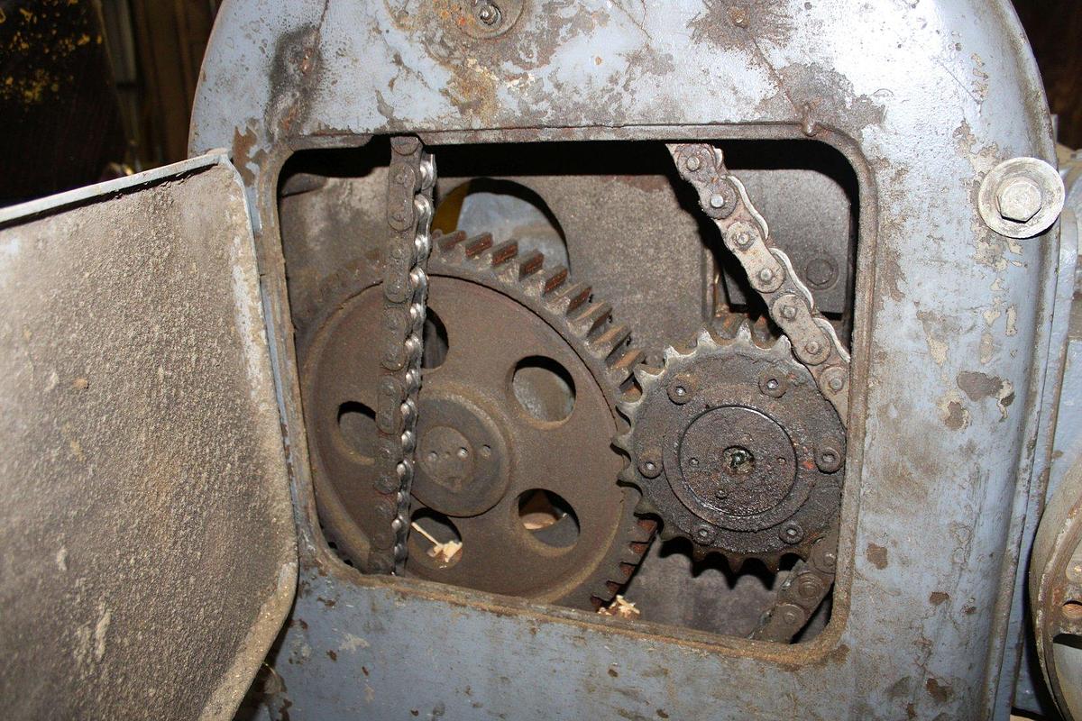 Used Yates American A62 Planer - 12 knife