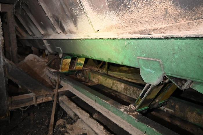 Used PRECISION Vibrating Conveyor 30′