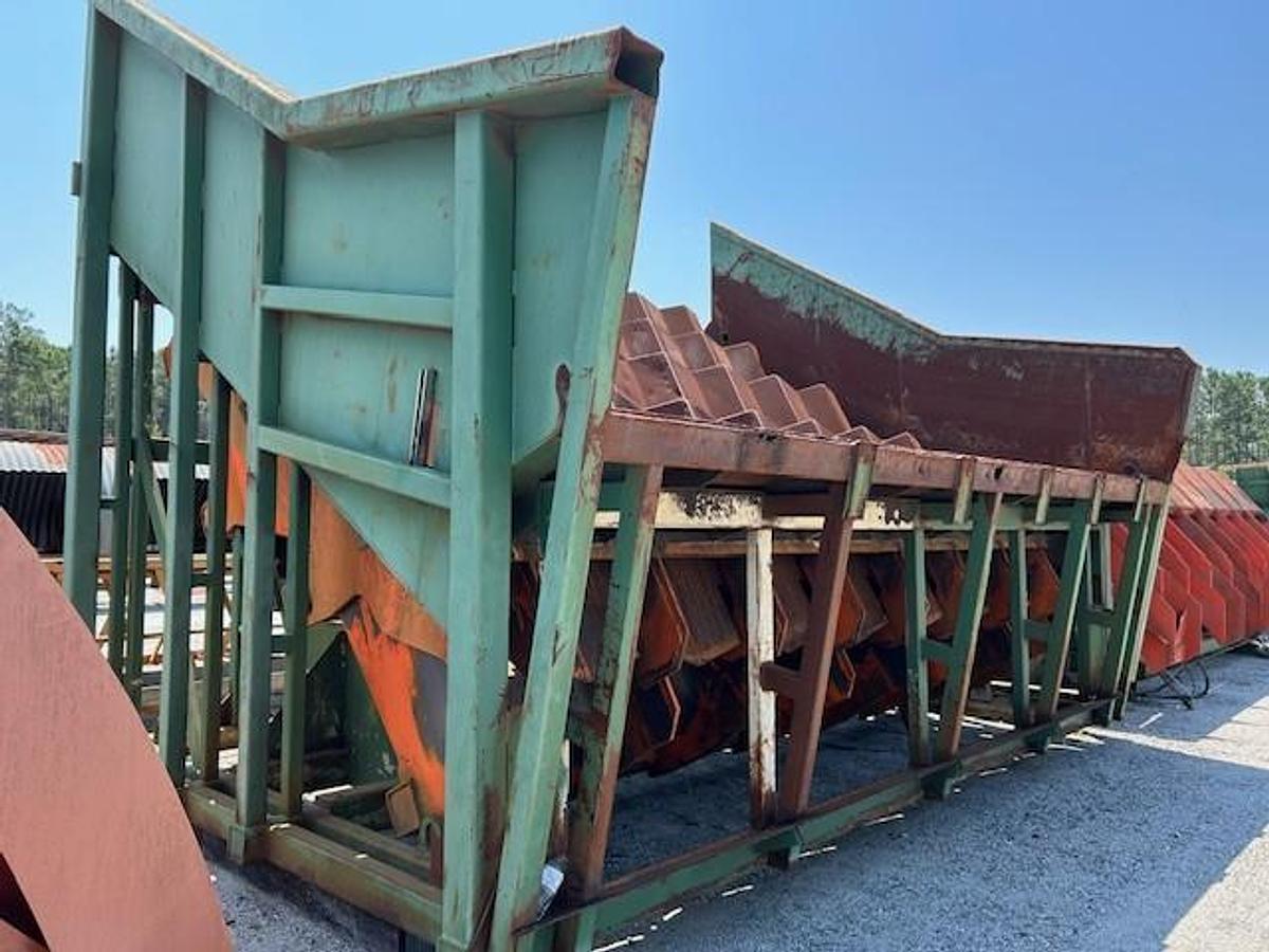 Used Comact Step Feeder Model 1005-0